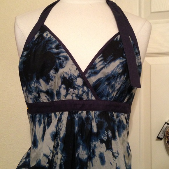 🚨Reduced🚨On dressform size M for sale - Picture 2 of 4