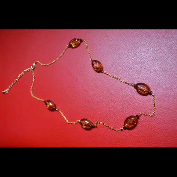 Auburn jewel necklace