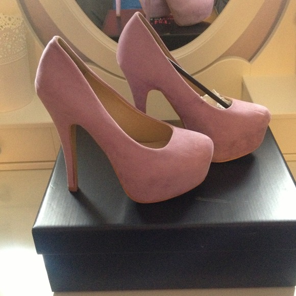 Just Fab Shoes - Lavender pumps 😍😍 size 6 EUR 36.5