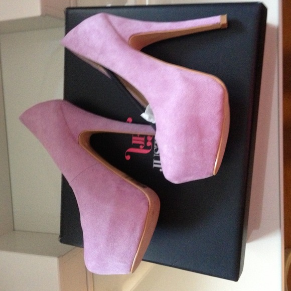 Lavender pumps 😍😍 size 6 EUR 36.5 - Picture 3 of 4