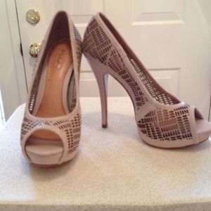ALDO peep toe pumps , bnew