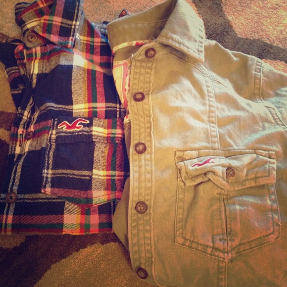 Long-sleeved Hollister button-up (plaid)