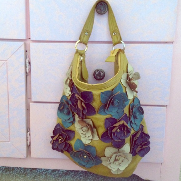 ❌SOLD❌ Flower purse.
