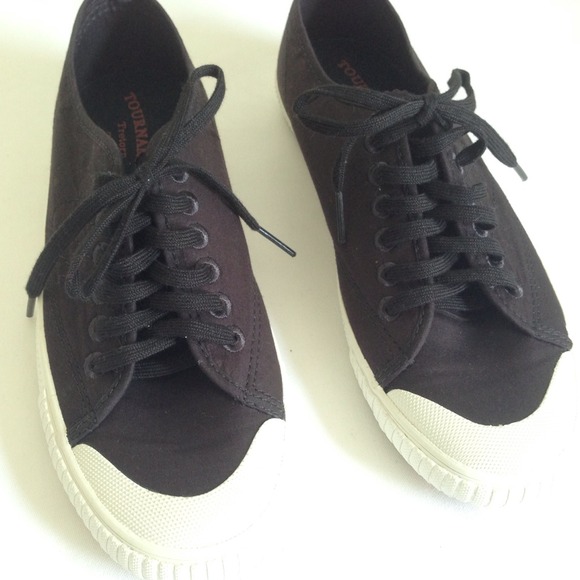 🚫SOLD🚫Authentic Tretorn Shoes