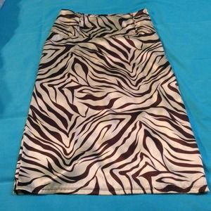 Animal print high waisted skirt