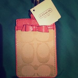 🌸Authentic COACH ID Badge Holder🌸