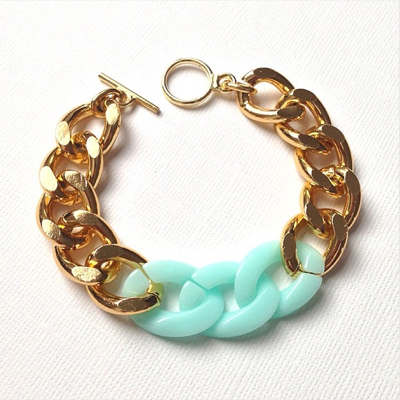 Your Choice of Mint Bracelet - Picture 3 of 4
