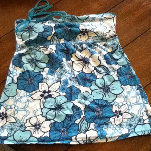 Justice size XXL juniors blue halter top