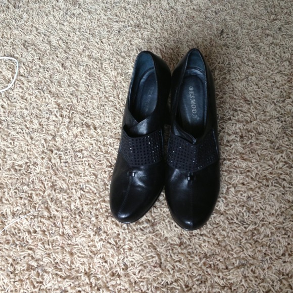 Booty - Picture 2 of 3