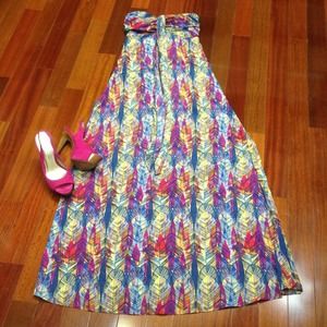 SALE!! Amazing Boho Feather Print Dress.