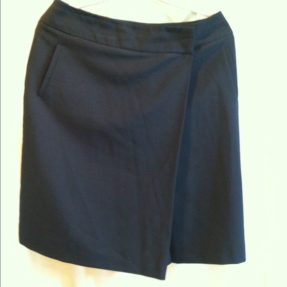 Black skirt
