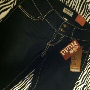 Skinny MUDD jeans.