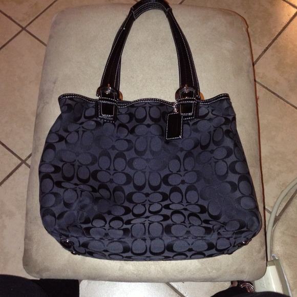 ❌SOLD❌Black Coach Purse