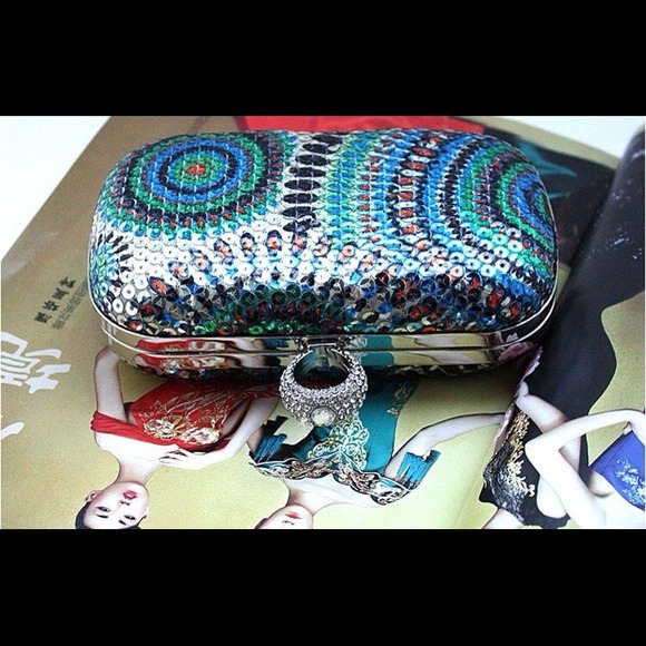 Closed selected BY http://randompicker.com/ - Picture 2 of 4