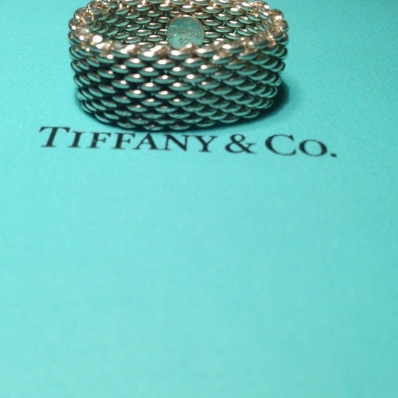 TIFFANY & CO. SOMERSET DOMED MESH RING sz 7.75 - Picture 3 of 4