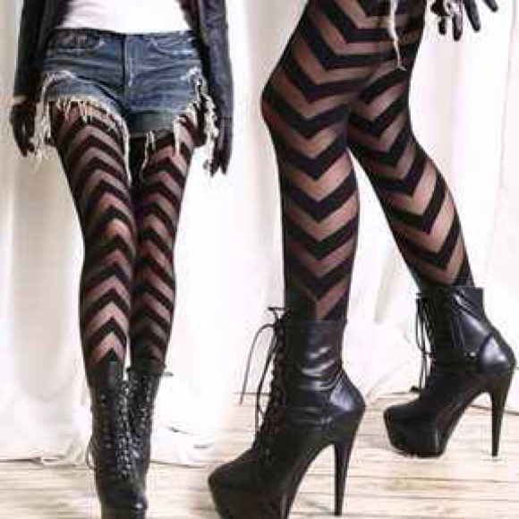 Chevron tights