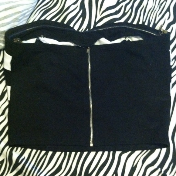 cute top :) - Picture 2 of 3