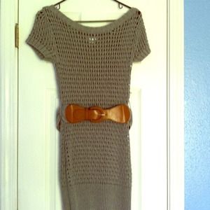 *SOLD IN BUNDLE* Super Cute Sweater Dress!
