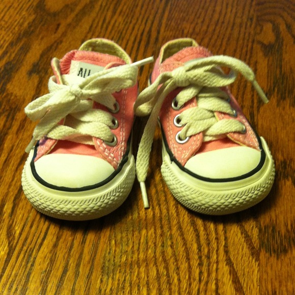 💕SOLD💕Baby Girl Pink Converse