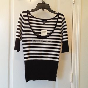 Bebe stripe lace trim swtr