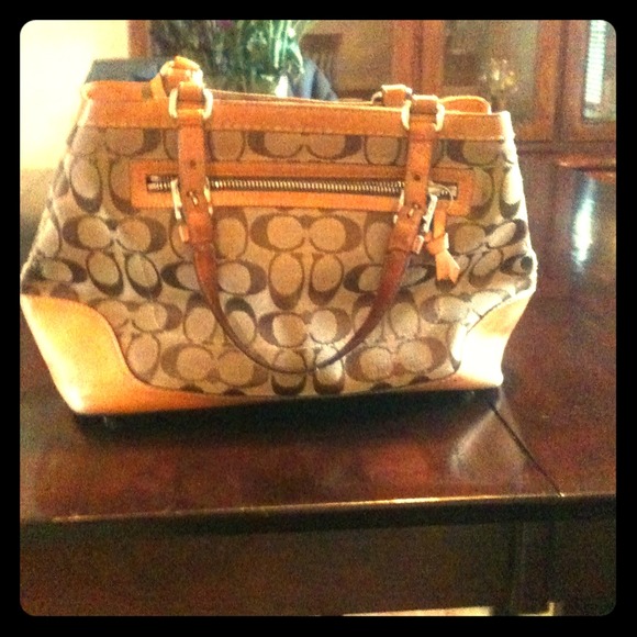 Coach purse ***HOLD***