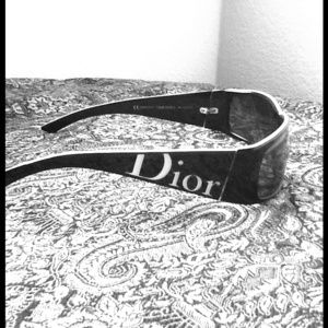 Dior glasses! Come on ladies,make me an offer 😃