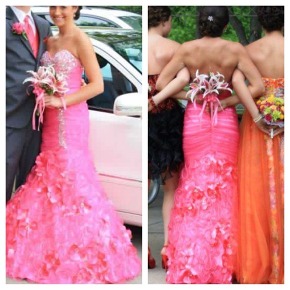 Dresses & Skirts - Pink prom dress