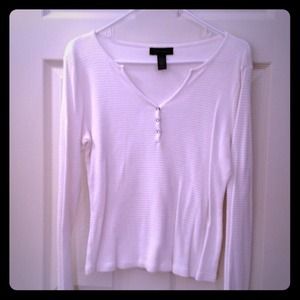 White V-neck Thermal