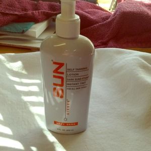 SUN Self tanning lotion 8oz NEW