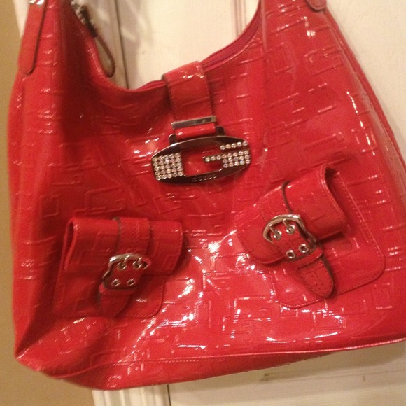 Gorgeous red guess bag!