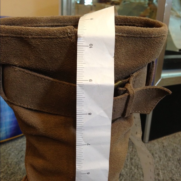 Boots - Picture 3 of 3