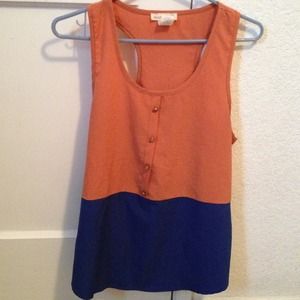 Color block top!🎀