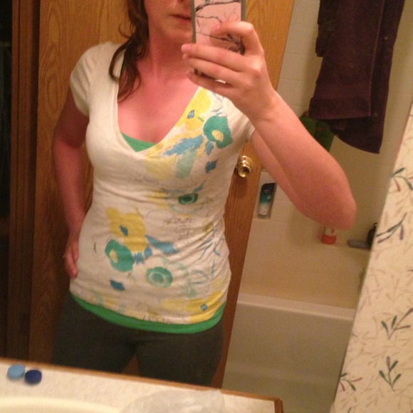 AE v-neck