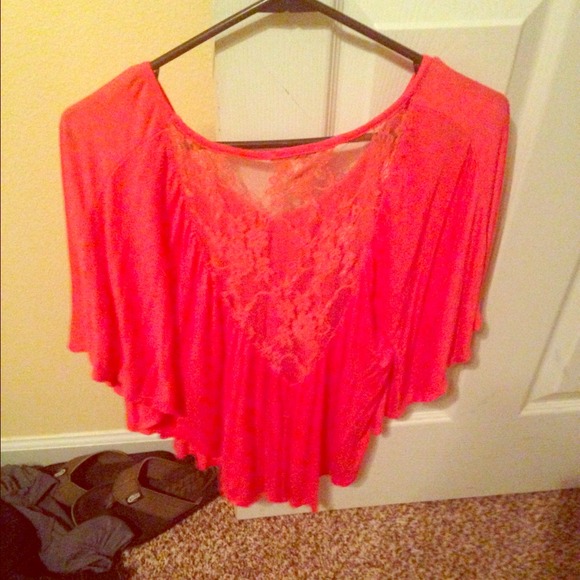 Coral top - Picture 1 of 1