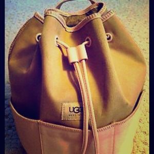 🚫Reserved🚫for @jpalmer57 UGG back pack