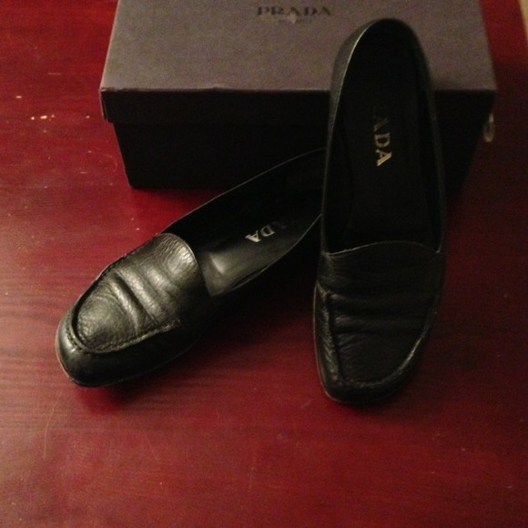 Prada leather loafers - Picture 2 of 4