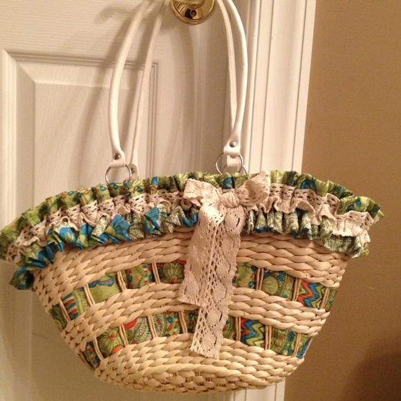 <BUNDLED> Purse