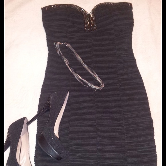 Dresses & Skirts - 💄 Sexy Black Party Dress 💄