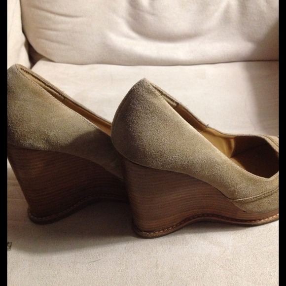 Steve Madden suede wedges - Picture 3 of 4