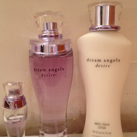 HOLDING for @bashful2001!! Dream Angels Desire set