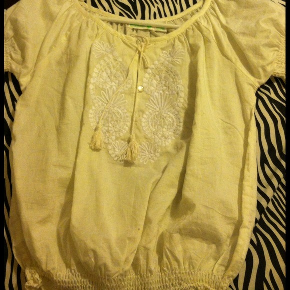 Cute top :) - Picture 1 of 1
