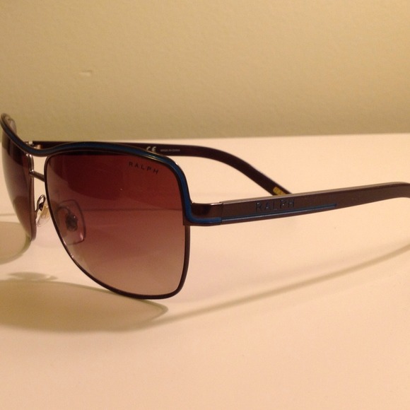 ❌SOLD IN BUNDlE❌RALPH Lauren Sunglasses - Picture 2 of 4