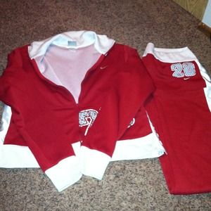 Nike 20 sweatsuit🚫sold🚫