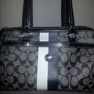 Women's Coach purse (black/white)