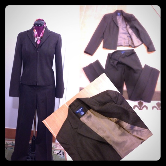 🚫SOLD🚫Ann Taylor wool Pant Suit