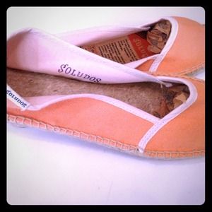 Peach NWT Soludos
