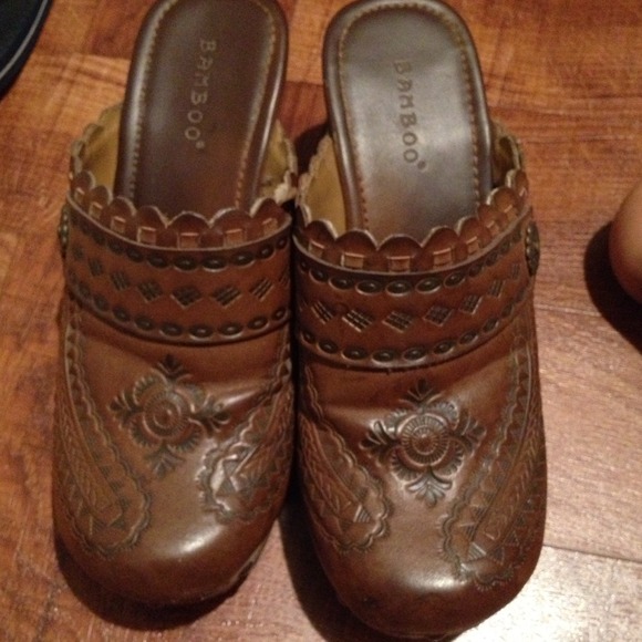 Clogs