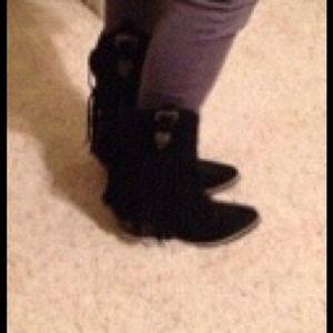 Bundle reserved fring boots and rain boots