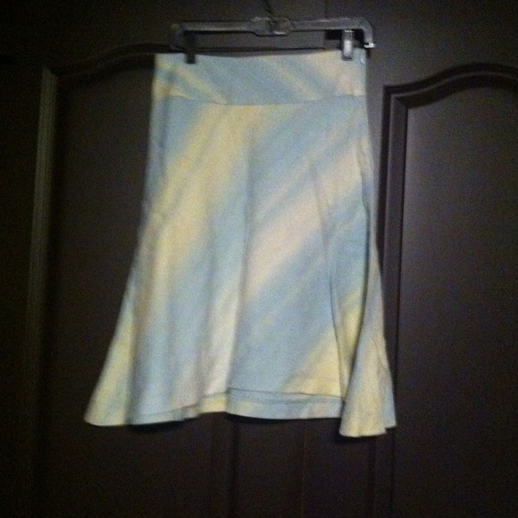 🌟BUNDLED🌟NWT BR Blue & White Ombré Skirt - Picture 3 of 3