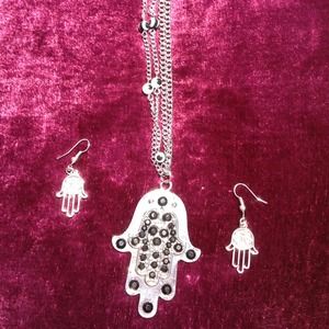 Hamsa necklace with earrings